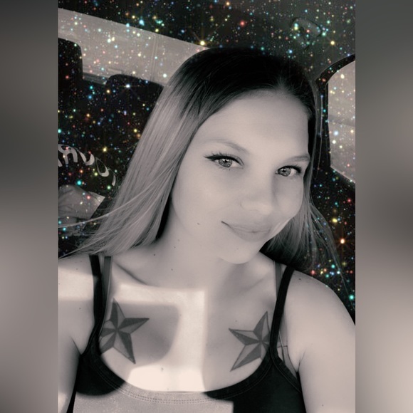 Meet your Posher, Kylee - Picture 10 of 10